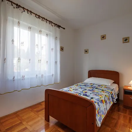 Apartmany Kosic Krk Town Buitenkant foto